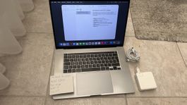 MacBook Pro 16 Zoll 2019 mit Touch Bar zu verkaufen