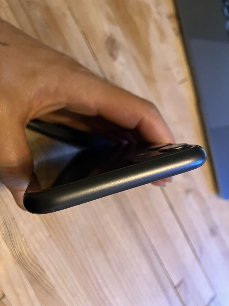 Apple Handys / Smartphones: iPhone 11 64GB – Gebraucht aus Bern von Anehom 2