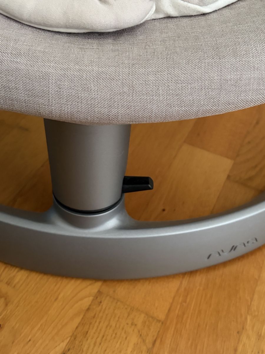 Nuna Bascules & balançoires: Nuna Leaf Curvy Bouncer good condition – D'occasion à Thalwil par fab_s89q 3