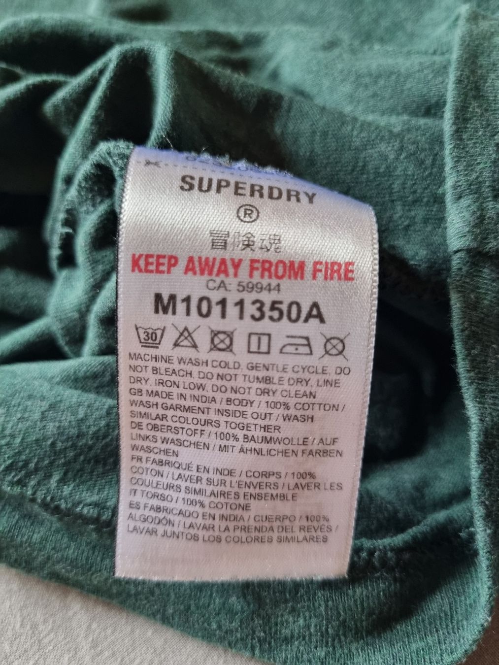 Superdry T-shirt: T-Shirt Superdey – Usato da Bätterkinden venduto da luk_6kmj 4