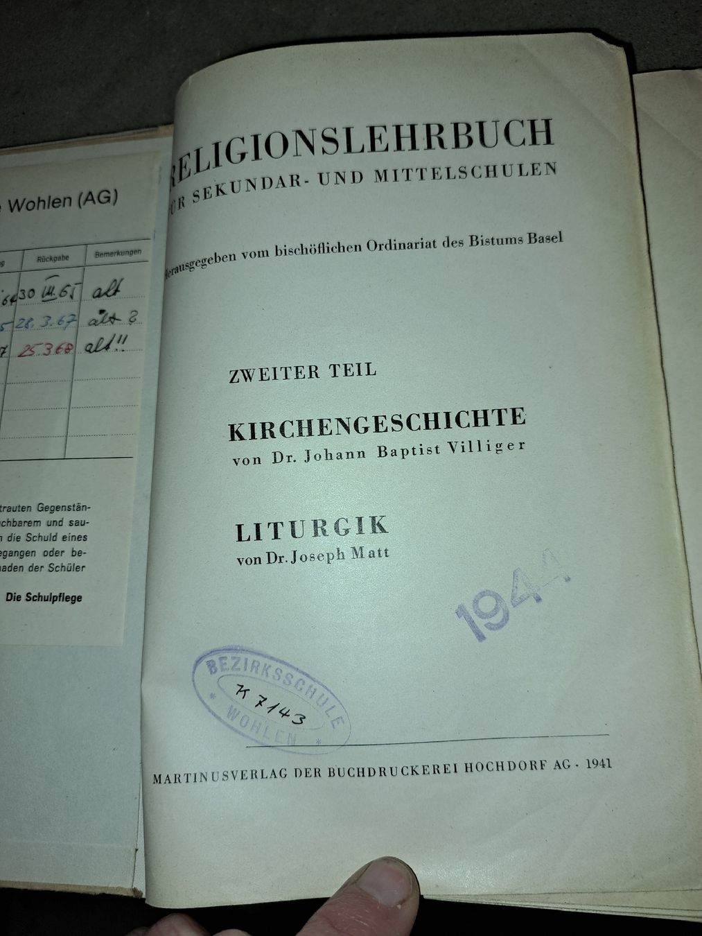 Libri: Religionslehrmittel Kirchengeschichte,2 Bücher – Usato da Kölliken venduto da Upcycling-by-Mc-TAM 1