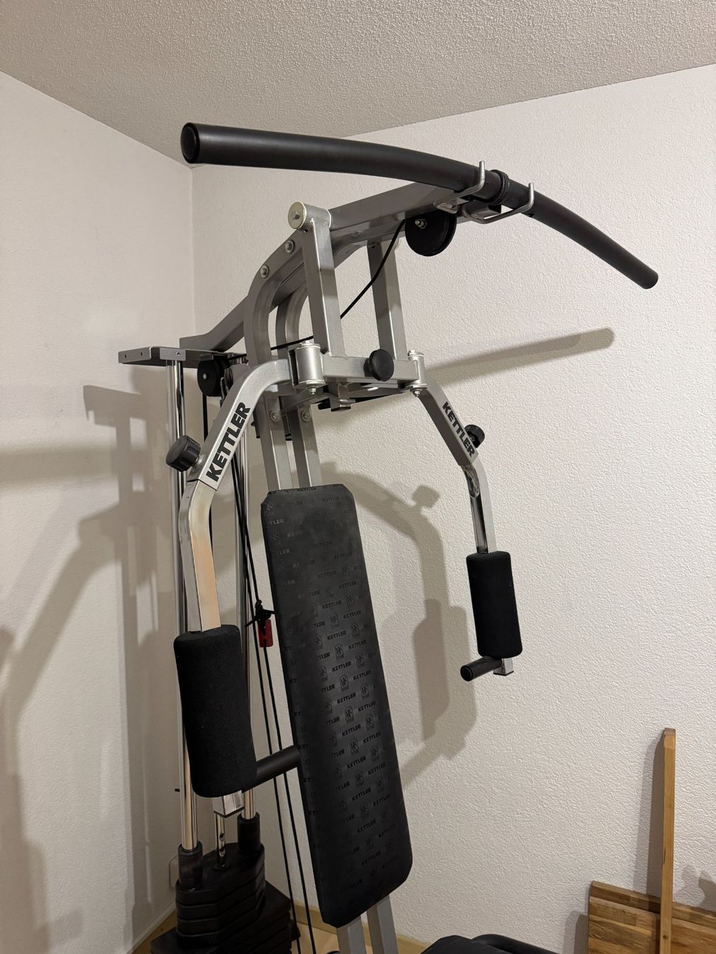 Kettler Hometrainer: Kettler Kraftstation Basic 80kg – Usato da Unterkulm venduto da mdd_designs 4