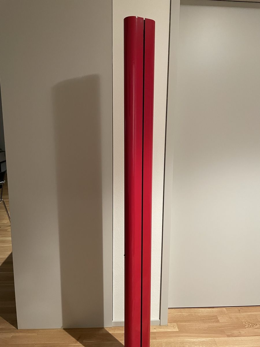Artemide Lampade: Megaron Artemide Stehleuchte – Usato da Luzern venduto da livbu