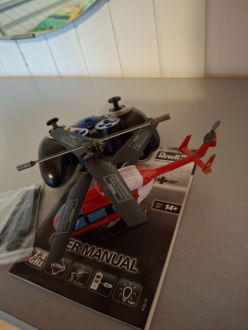 Revell RC Modellbau: Modellhelikopter  REGA EC 145  Revell – Defekt aus Wagen von Leleu 1