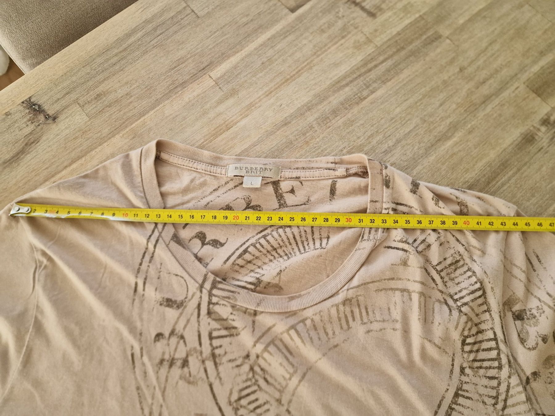 Burberry T-shirt: Burberry T-Shirt – Usato da Allenwinden venduto da Babo2 5