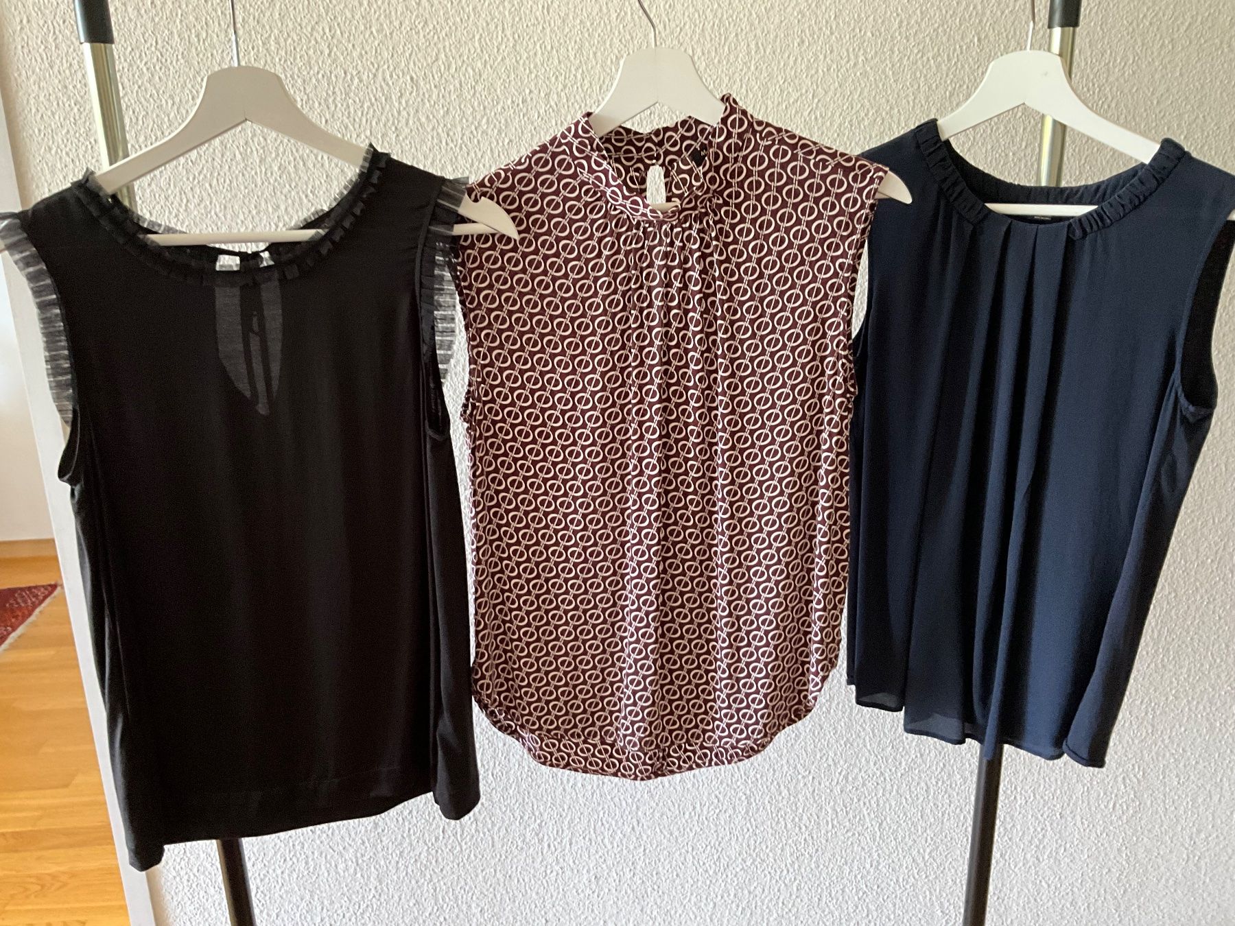 Massimo Dutti Top: 3 Tops Massimo Dutti Gr. S – Usato da Muri b. Bern venduto da SmuriS