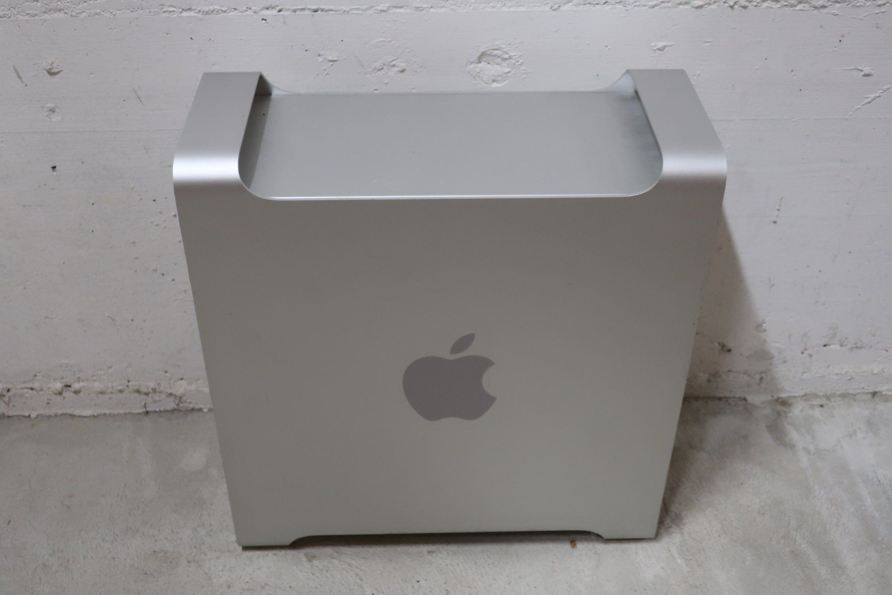 Apple PCs: 2008 Apple Mac Pro A1186 DEFEKT – Défectueux à Zürich par dnk_nrd8