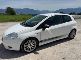 Fiat Punto 1.4 T mit Eibach Sportfahrwerk, Sportauspuff