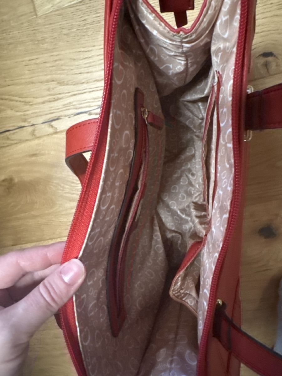 Guess Borse da donna: Rote Handtasche Guess – Usato da Schiers venduto da lenisenka 5