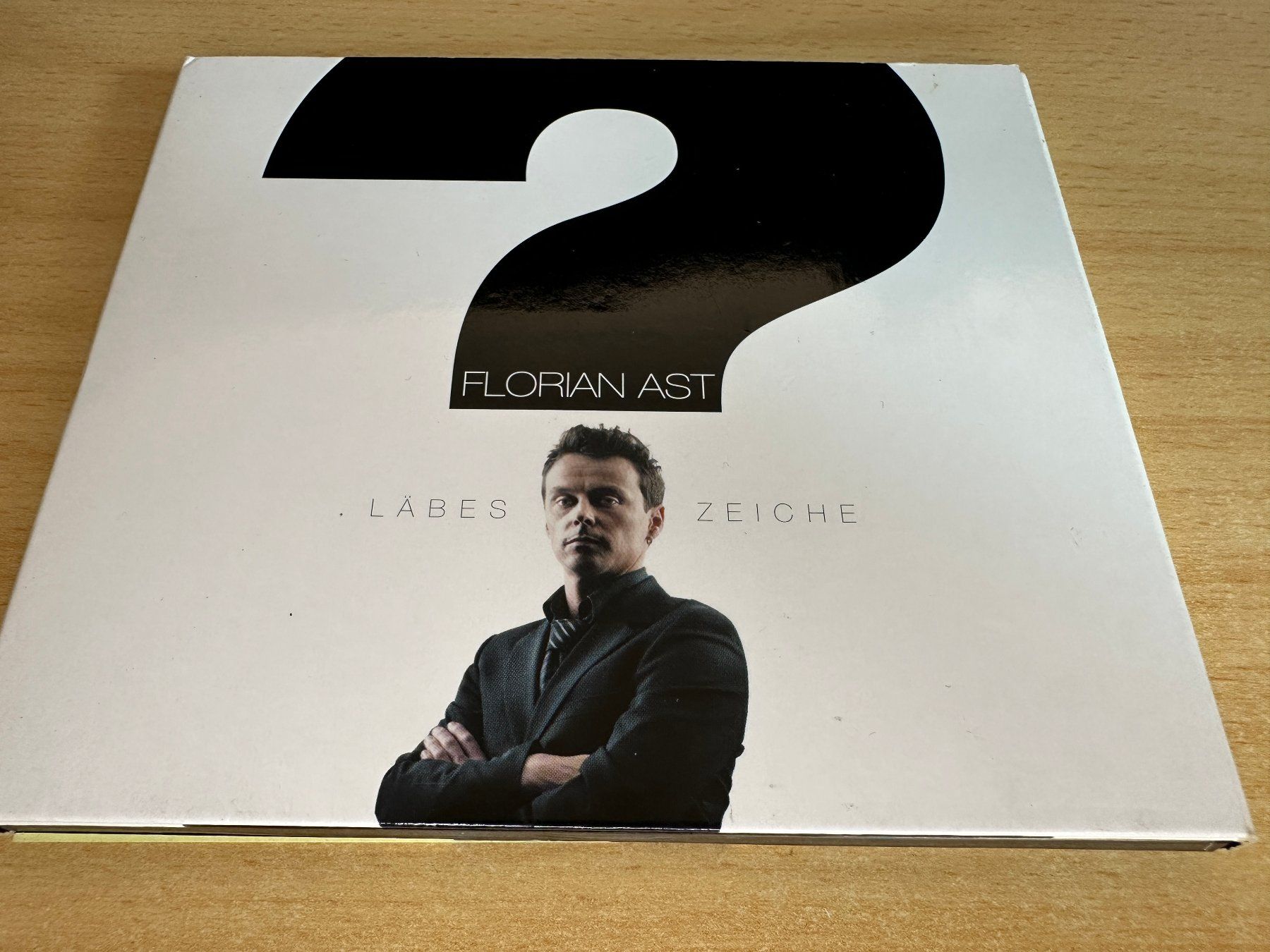 CD: Florian Ast – Läbeszeiche – Usato da Rikon im Tösstal venduto da Alpenmutz