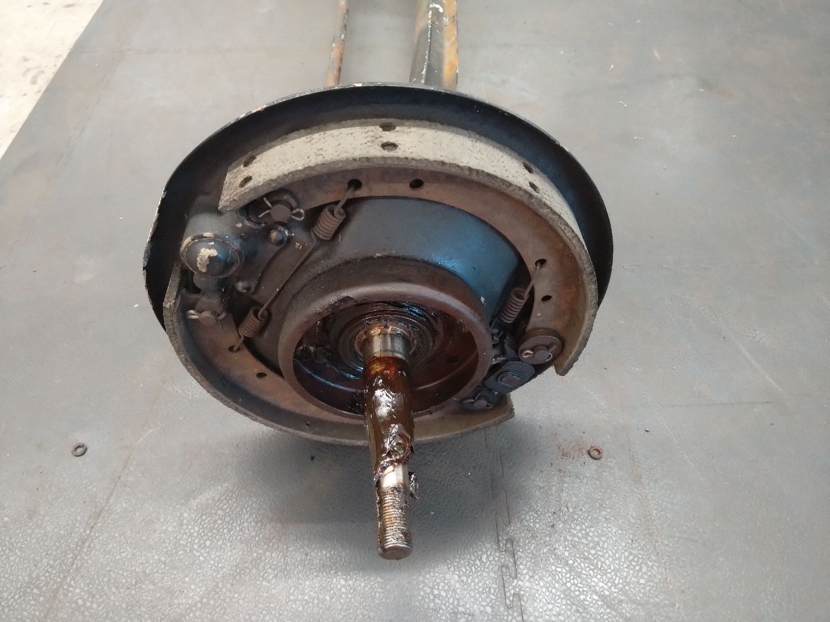 Ford Toutes les pièces auto: Ford A Vorderachse front axle  – D'occasion à Steinen par Blackcadillac 2