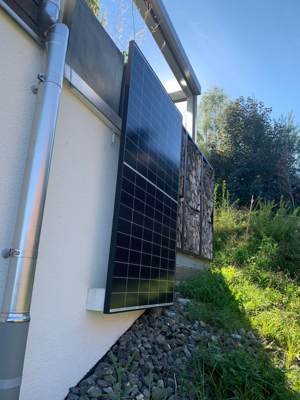 Dispositivi a energia solare: Terrassen-Solaranlage Plug & Play – Usato da Hüttikon venduto da abarb
