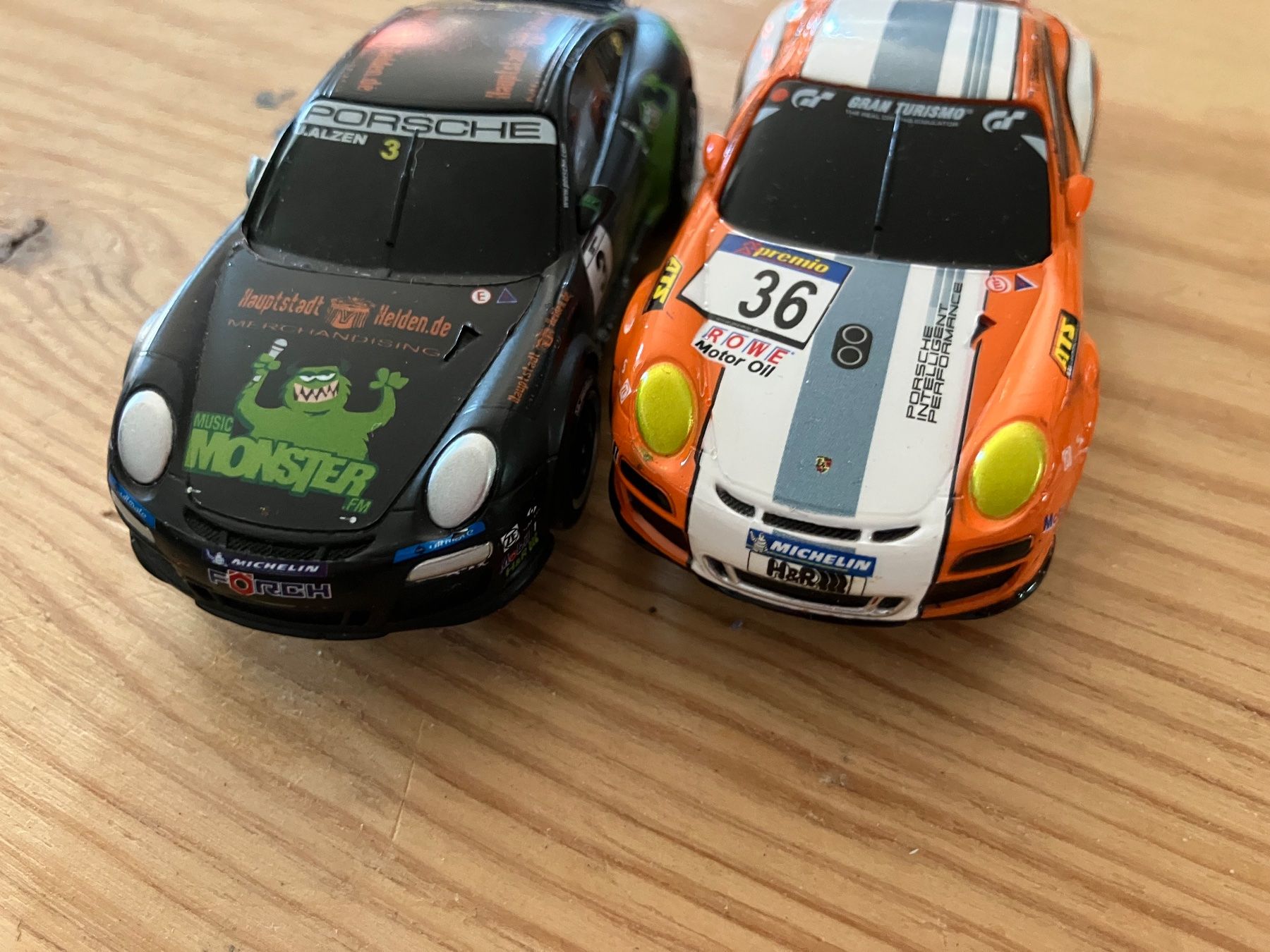 Carrera Piste: 2 Carrera GO!! Autos Porsche 911GT3 – Usato da Möriken AG venduto da schmueke01 2