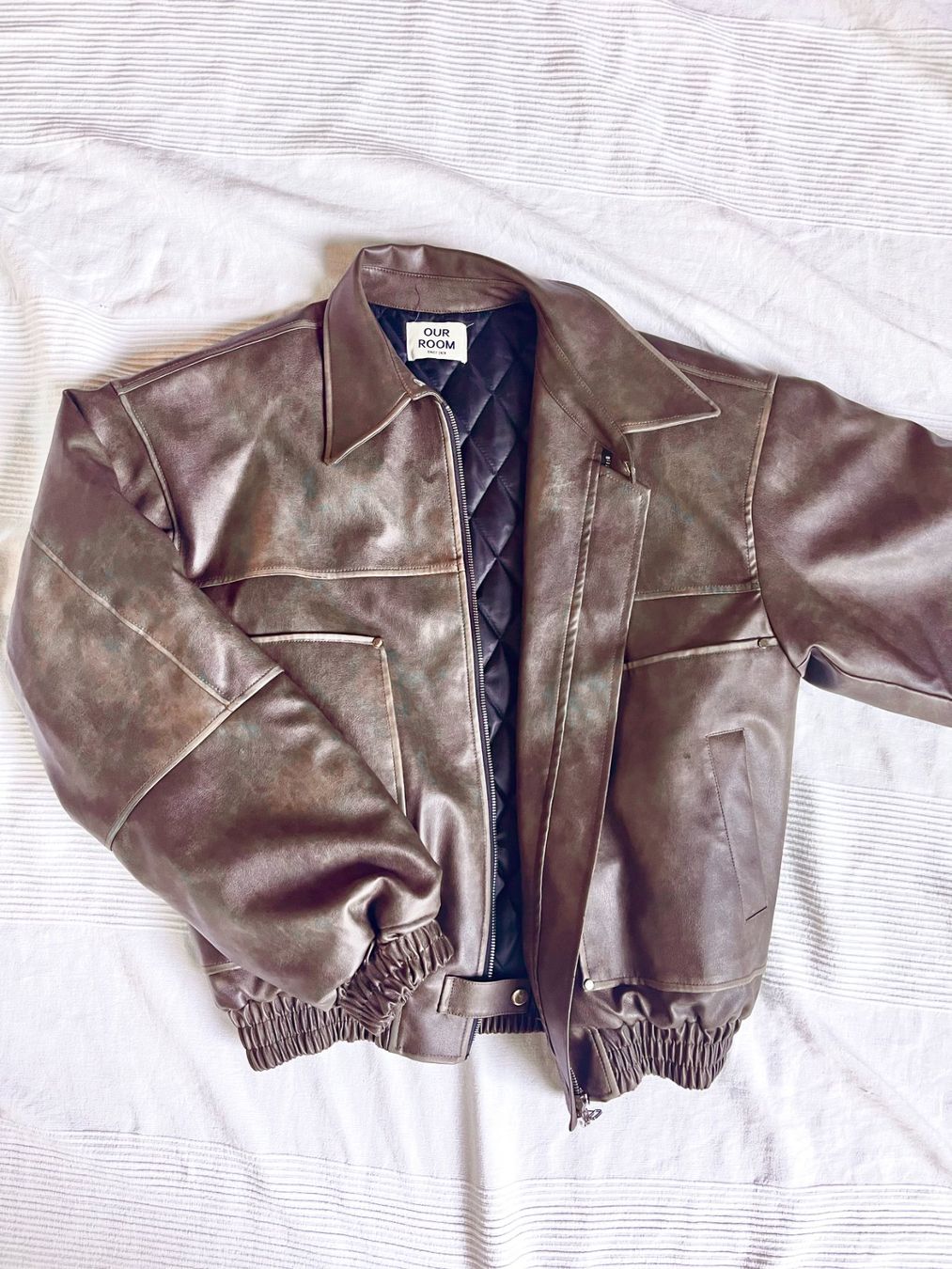 Vestes: Faux Leather Bomber Jacket – D'occasion à Zürich par lar_8z5c