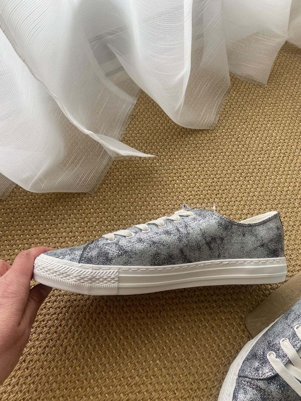Scarpe da uomo: Sneaker white silver Wide Gr42 – Nuovo (secondo la descrizione) da Safenwil venduto da rgs_tg62 5