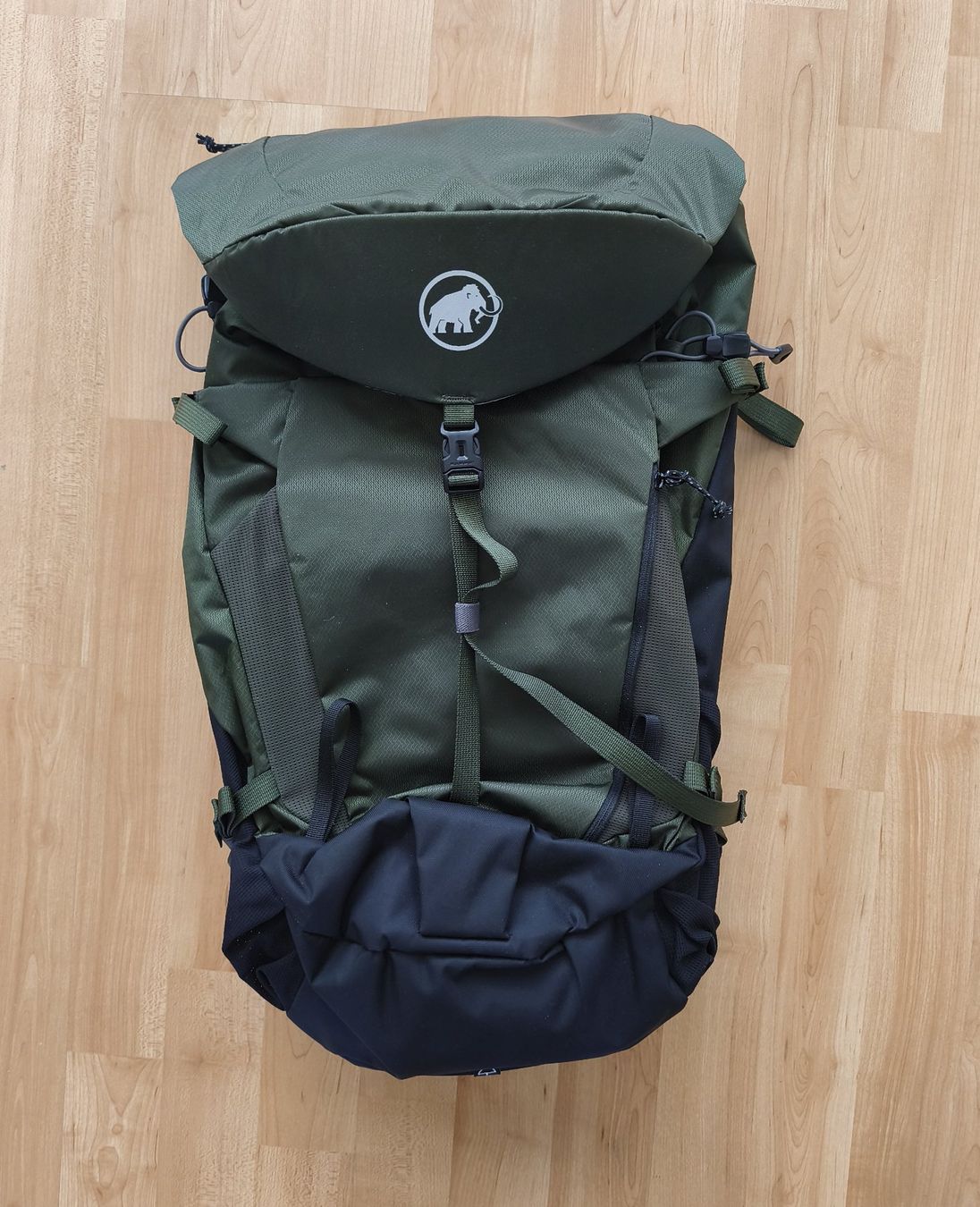 Deuter Zaini: MAMMUT Lithium Rucksack 30 Liter – Nuovo (secondo la descrizione) da Rüti ZH venduto da mome8 1