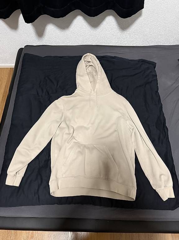 H&M Maglioni & Felpe: Pull H&M Beige Taille L – Usato da Chézard-St-Martin venduto da keke_0675