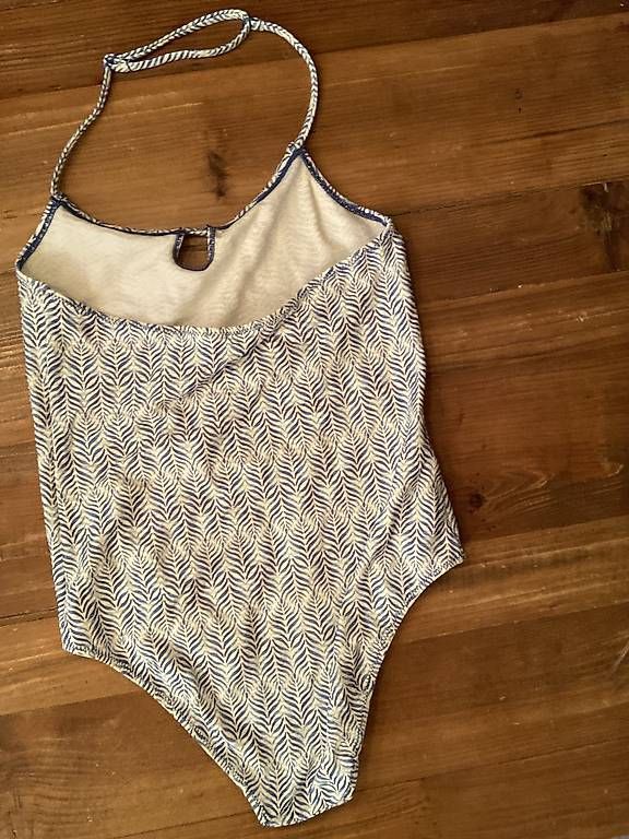 Costumi da bagno & Bikini: Mädchen Badekleid & Bikini Gr. 134 – Usato da Schmiedrued venduto da Giorda 2
