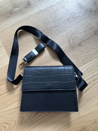 Handtasche