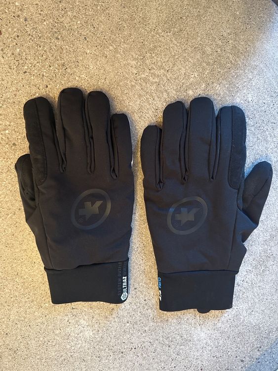 assos ultraz gloves