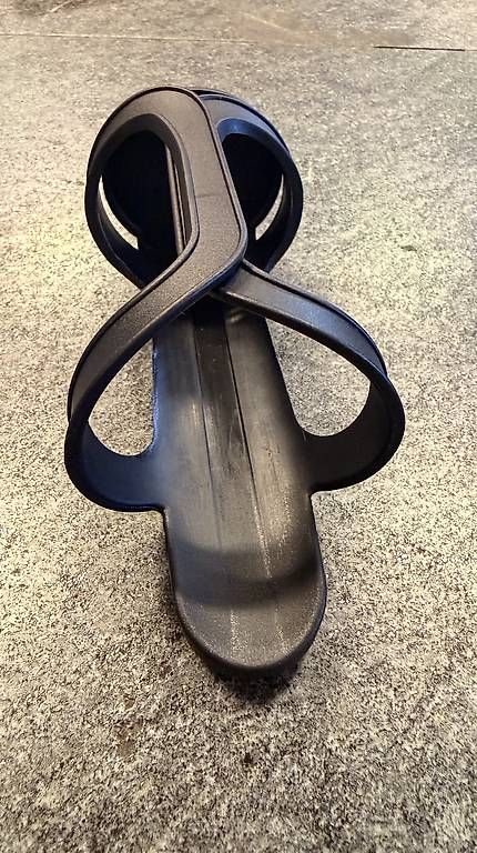 Supporti a parete: Flaschen Halterung – Usato da Unterseen venduto da beE-Scooter 1
