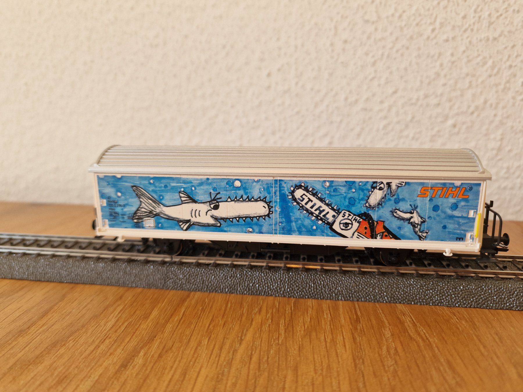 Märklin Modellini di ferrovie: Märklin Sonderwagen Stihl H0 – Usato da Matten b. Interlaken venduto da lor_hr9w 1