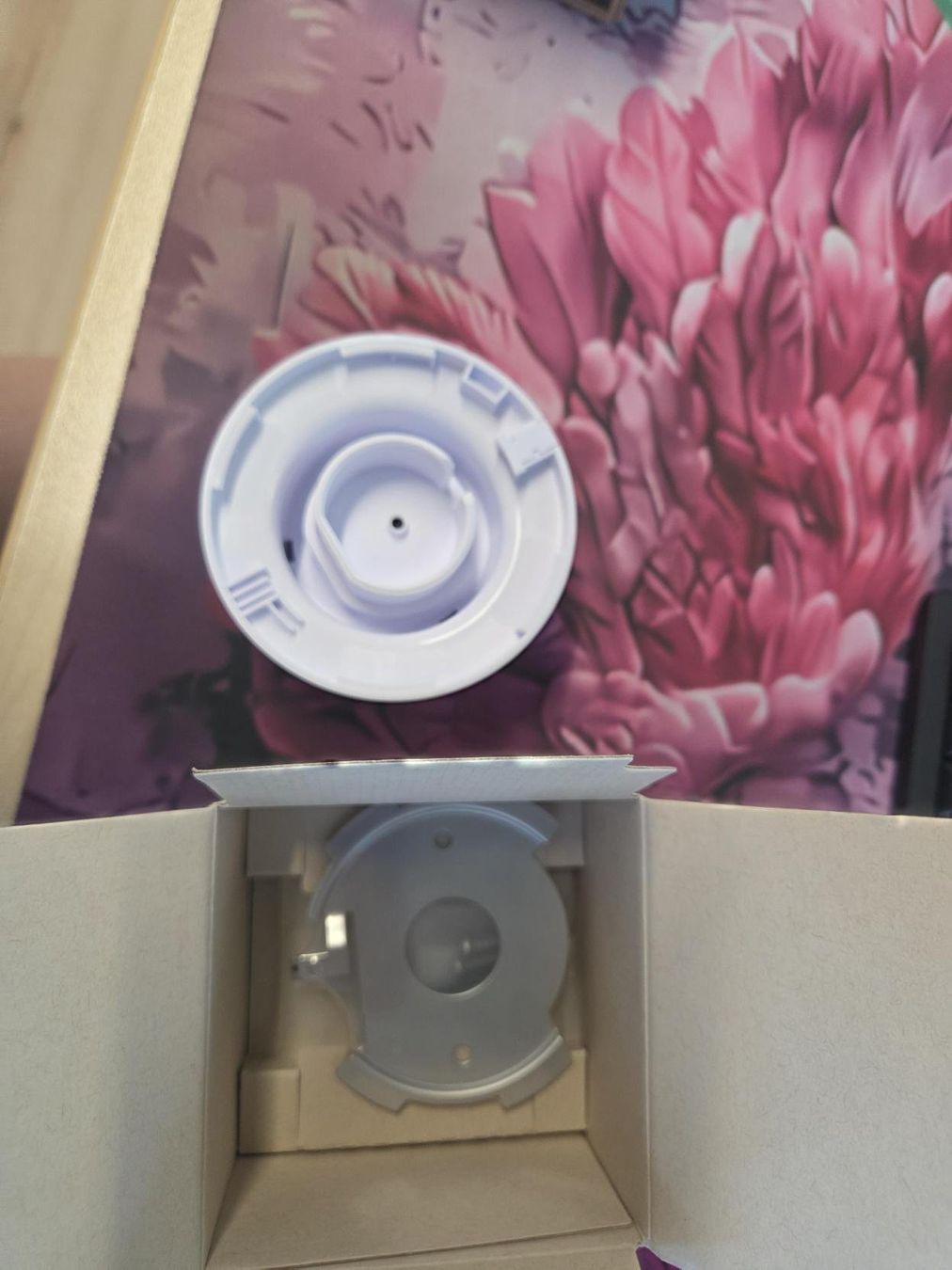Wandhalterungen: Ceiling surface mount – Neu und originalverpackt aus Gossau ZH von OrderflowAG
