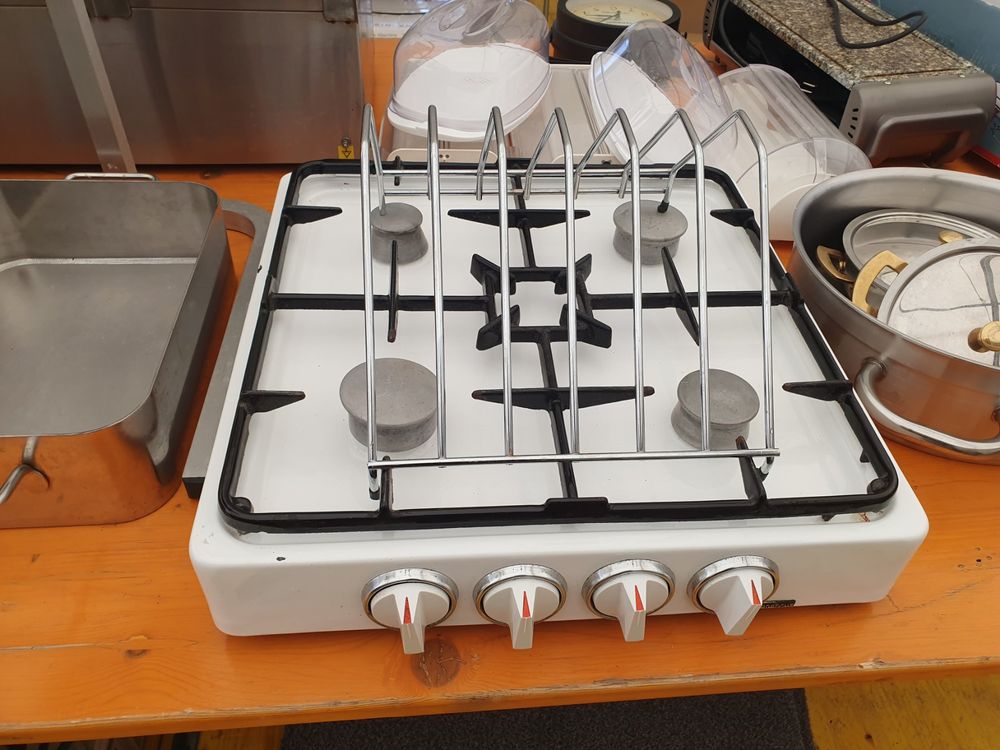 Gasgrill/ 4 Herdplatten Kaufen auf Ricardo