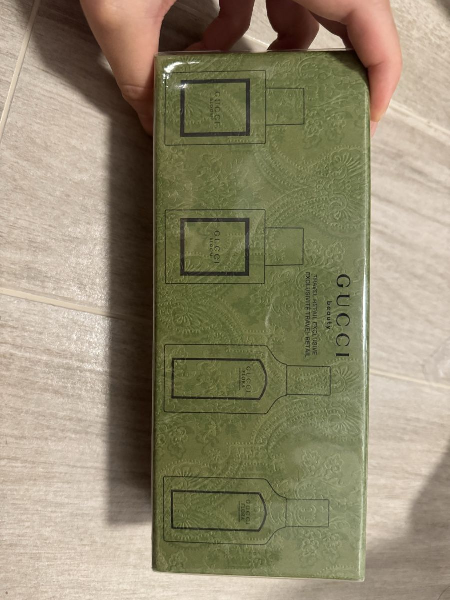 Gucci Profumi & Eau de Toilette: Gucci Flora and Bloom Perfume  – Nuovo e nell'imballaggio originale da Davos Dorf venduto da gin_8k9d 2
