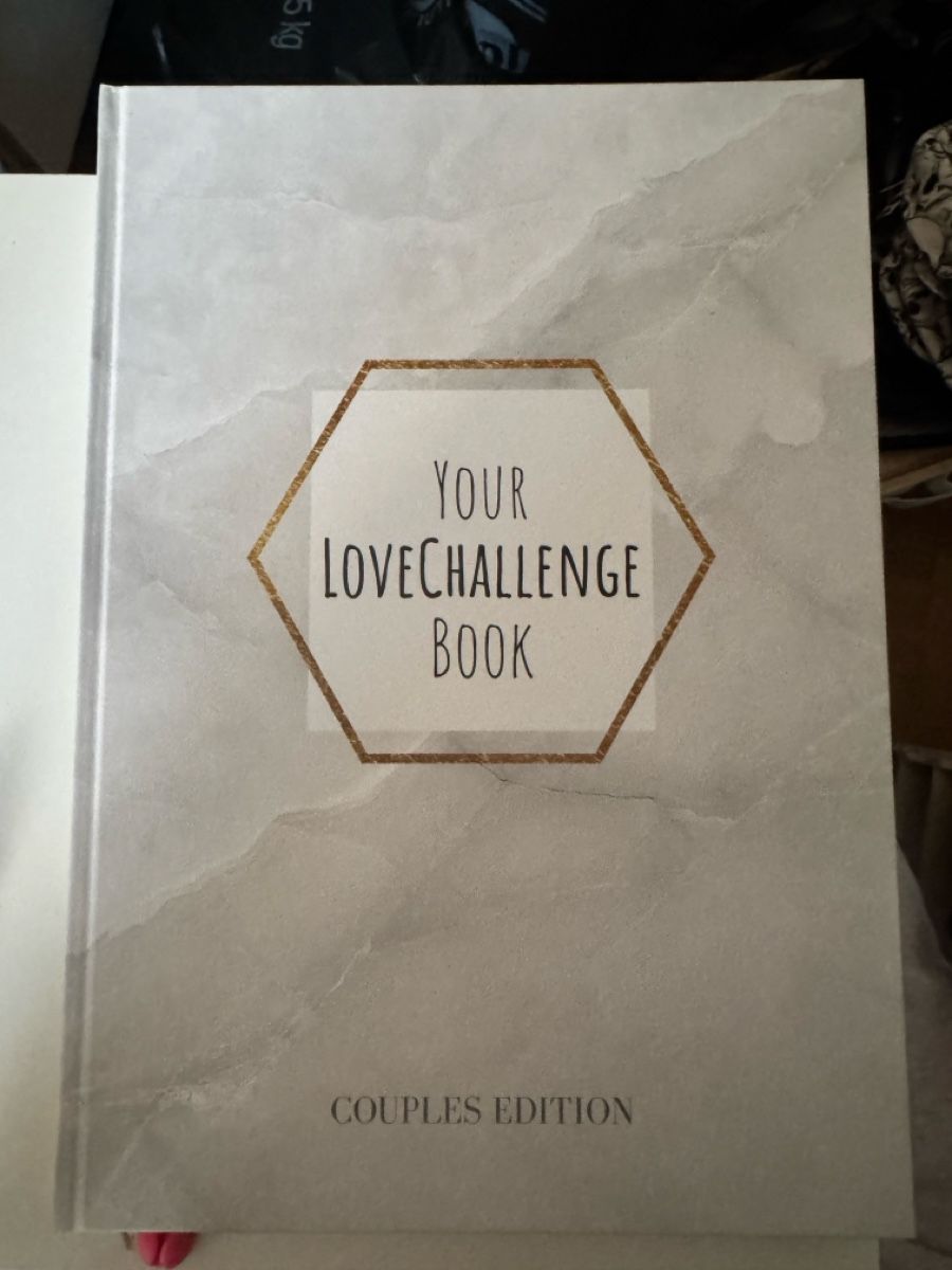 Libri: Couples Edition Lovechallenge Book neu – Usato da Wangen SZ venduto da ang_vcw8