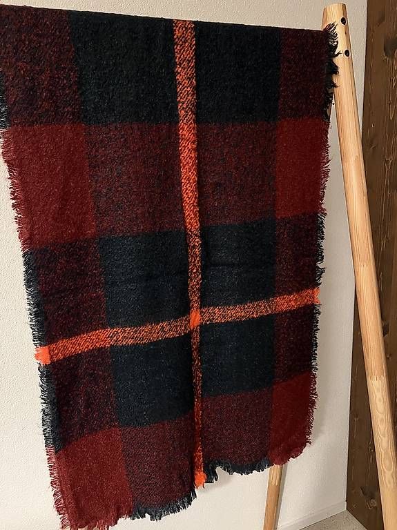 Zara Foulard & Sciarpe: Sciarpa grande colorata – Usato da Luzern venduto da mic_99vf