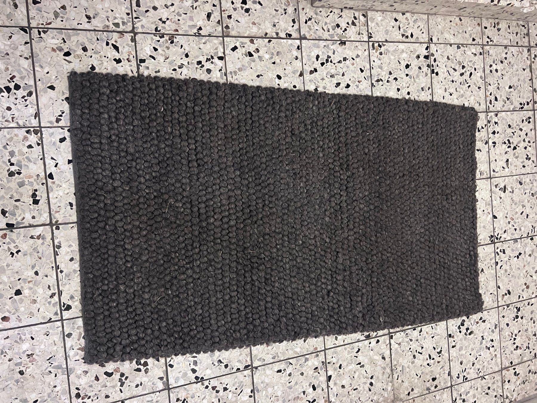Hay Teppiche: Hay Teppich grau – Gebraucht aus Kilchberg ZH von SabineF01