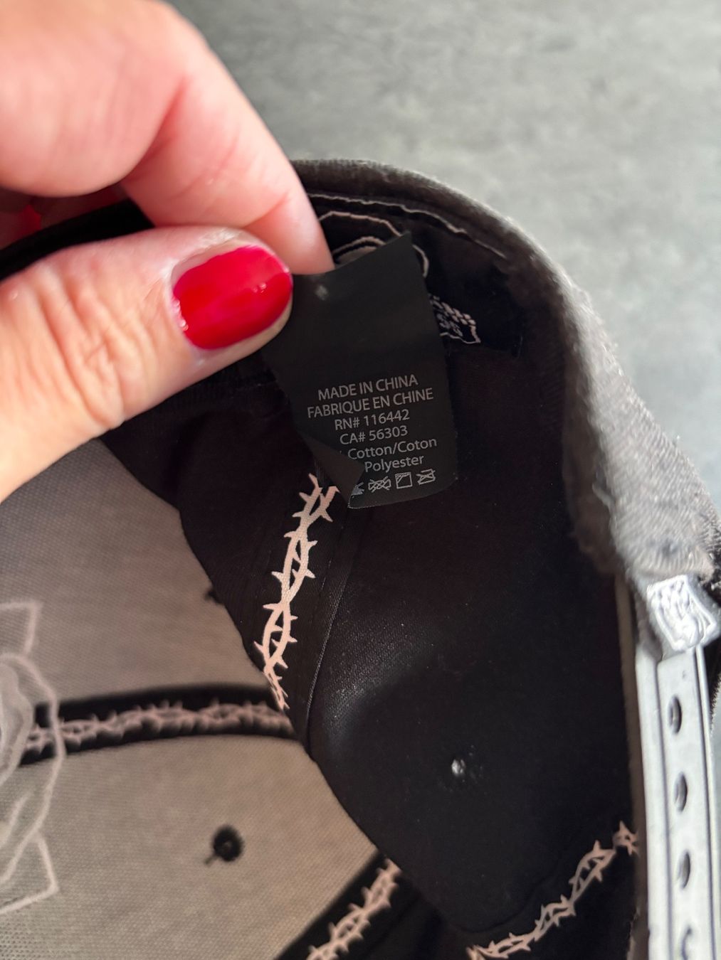 Altro in  Abbigliamento & Accessori: Kappe Cape LURKING CLASS schwarz – Nuovo (secondo la descrizione) da Weissbad venduto da Studently 2