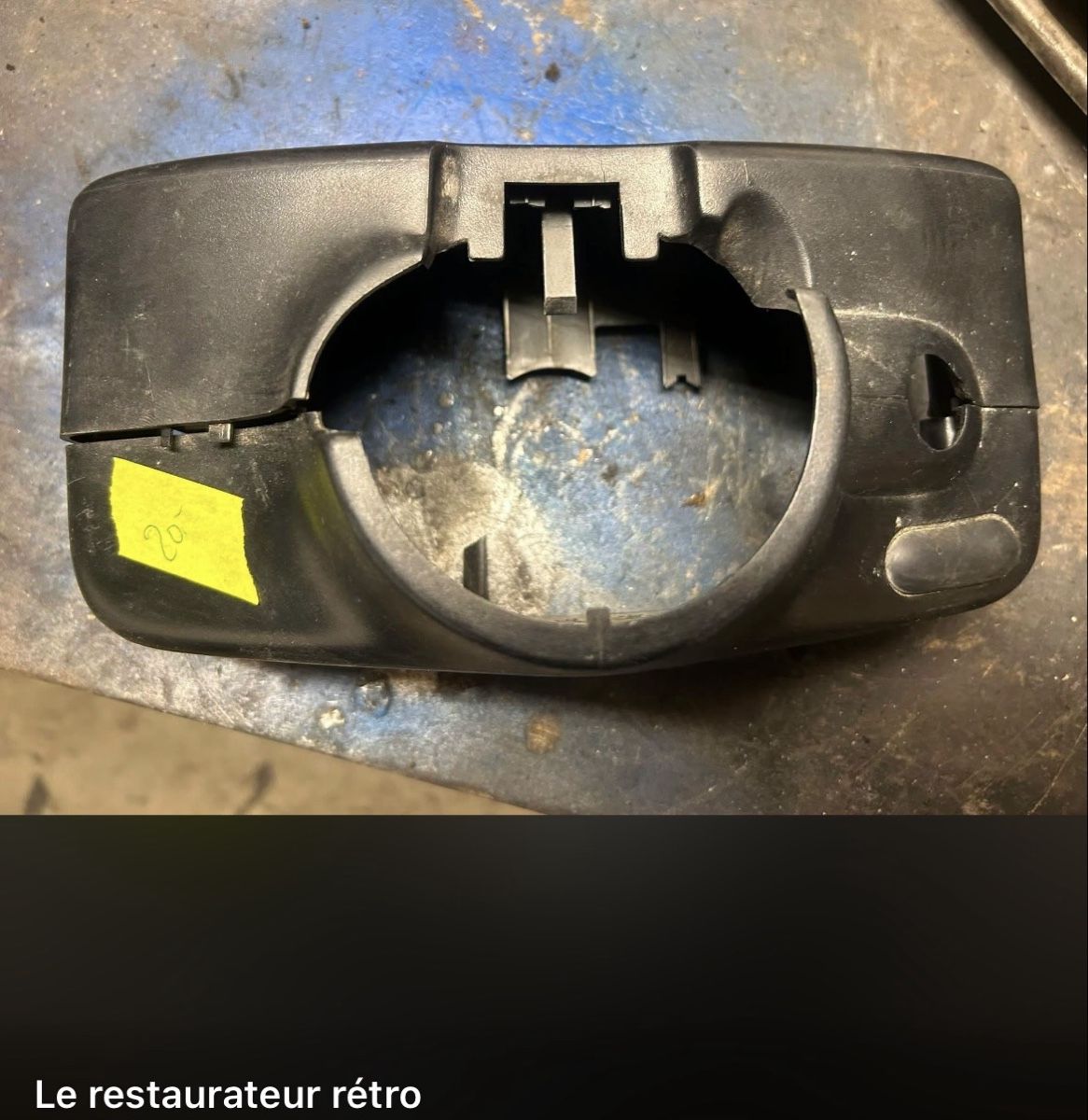 Volkswagen Alle Autoersatzteile: Lot caches Colone VW golf 3/ vento – Gebraucht aus Muraz (Collombey) von Wolfdog1978