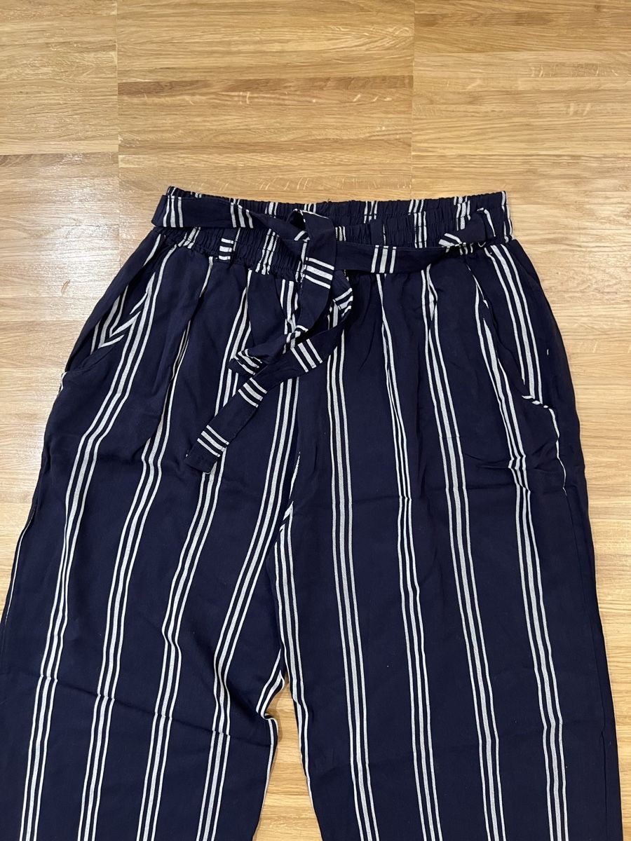 Pantaloni: Casual summer trousers – Nuovo (secondo la descrizione) da Adliswil venduto da Marjin 1