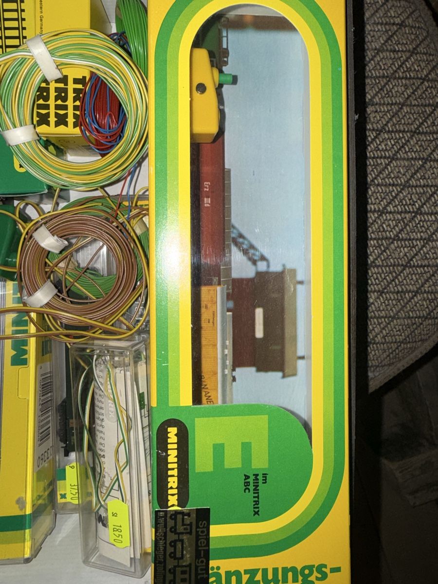 Trix Modelleisenbahnen: Minitrix Modelleisenbahn – Gebraucht aus Ennetbürgen von OPB666 5