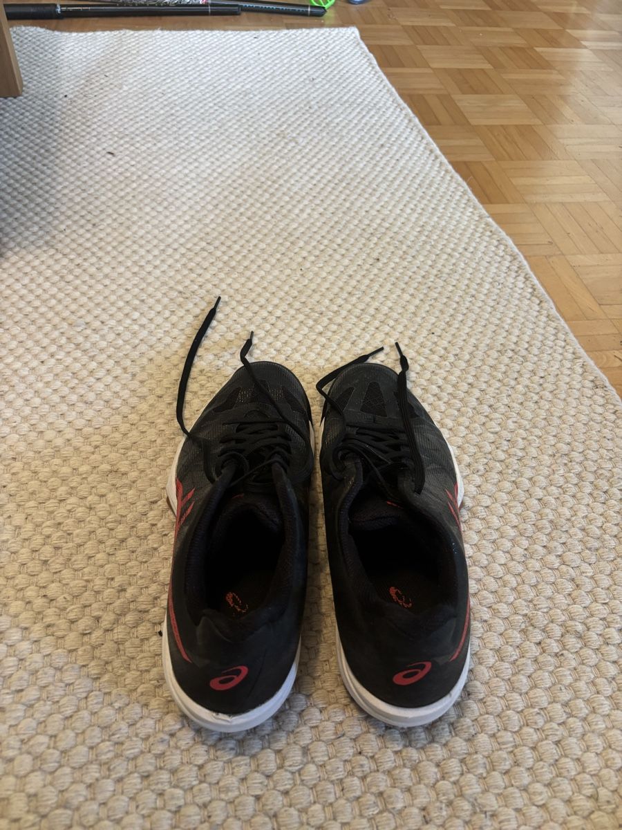 Asics Chaussures garçon: Hallenschuh Asics – D'occasion à Winterthur par nicolaparpan 2