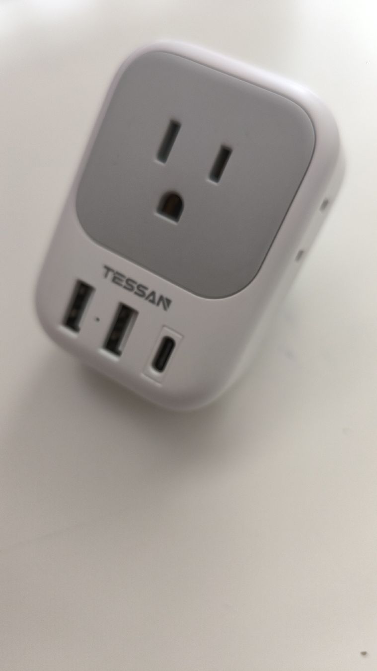 Ladegeräte: SWISS/USA AC USB 2 – Gebraucht aus Dielsdorf von bra_ncl7