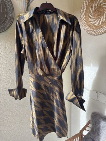 Vestito MNG fantasia, taglia S - Perfetto per l'autunno!