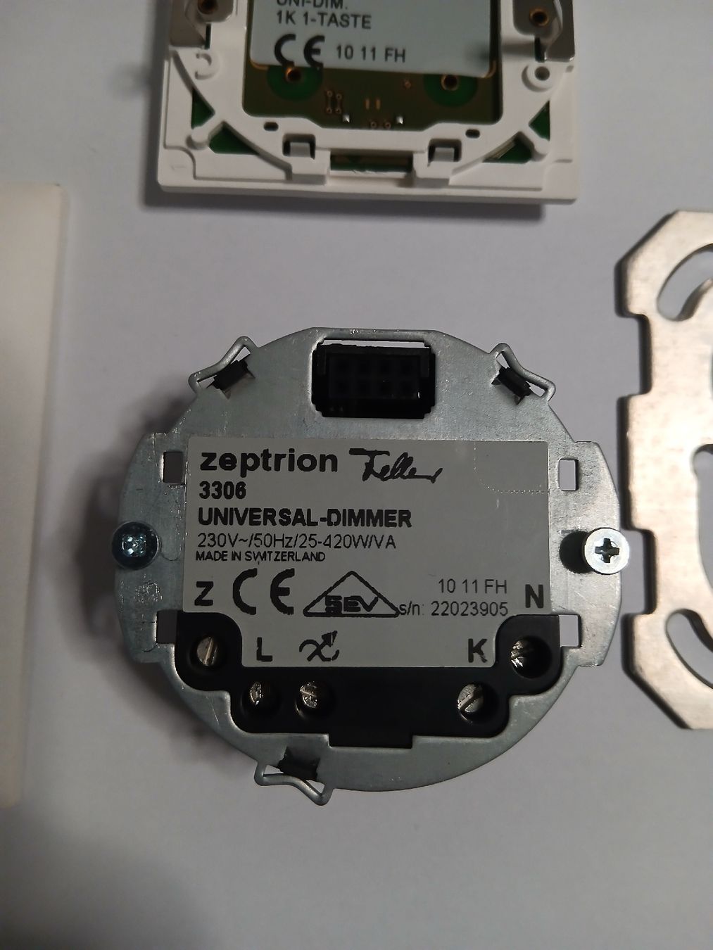 Feller Schalter: TDS Universal Dimmer 3306 230V 420W  – Gebraucht aus Thun von Hukk2020 2