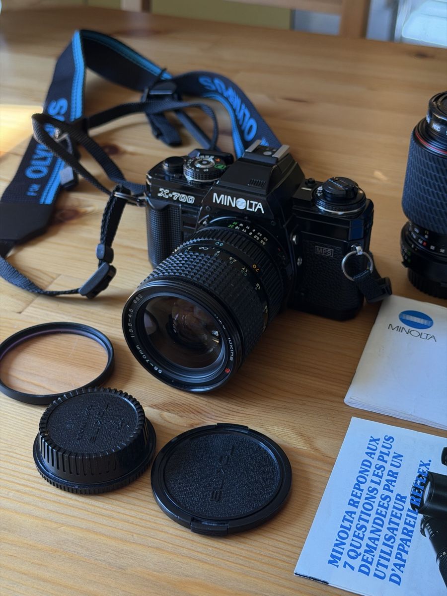 Minolta Kamera: Minolta X-700 Camera Kit – Gebraucht aus Zürich von idbronskiy 1