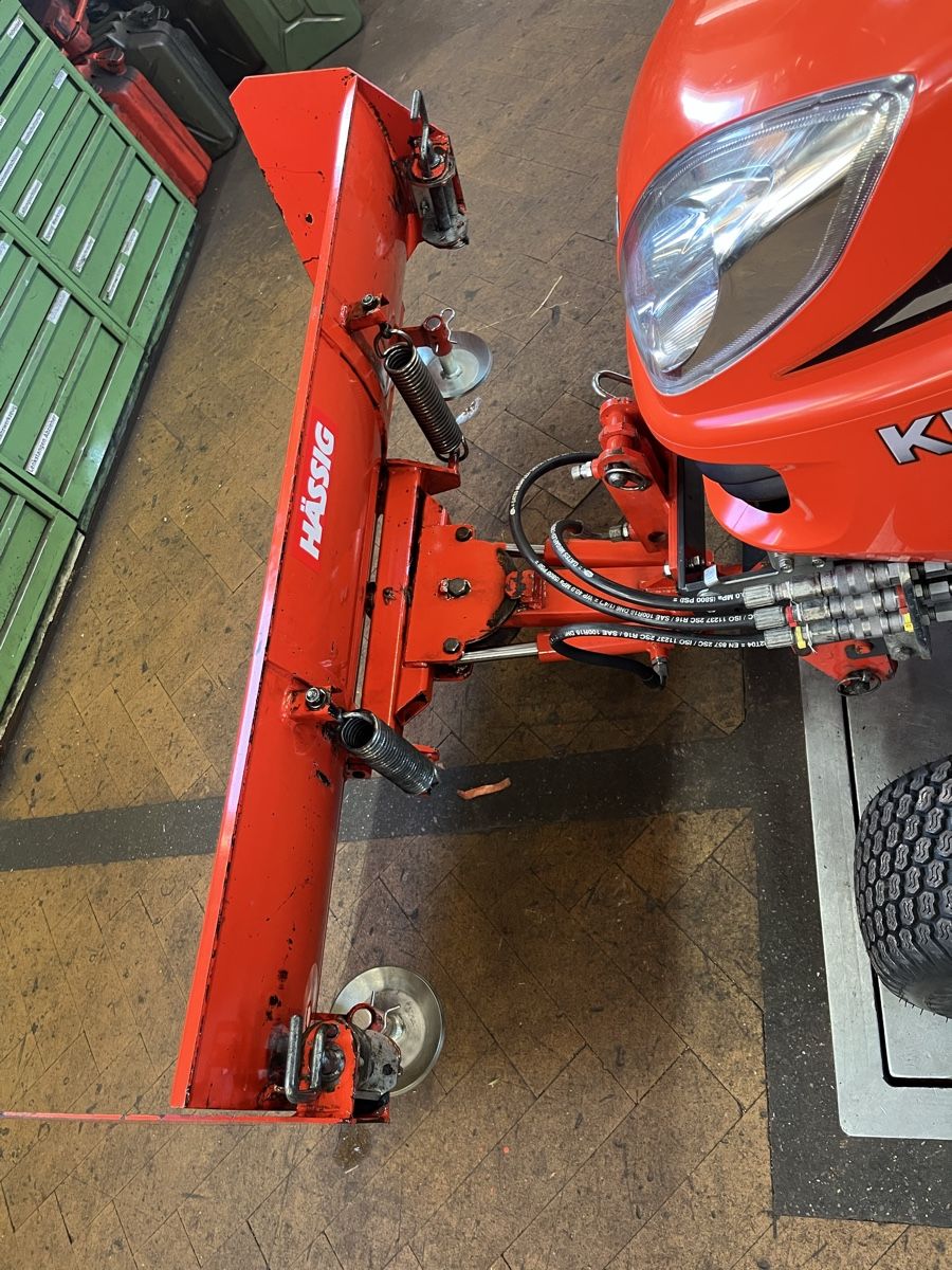 Kubota Trattori: Rasentraktor Kubota GR2120 – Usato da Hinwil venduto da Kaamil 1