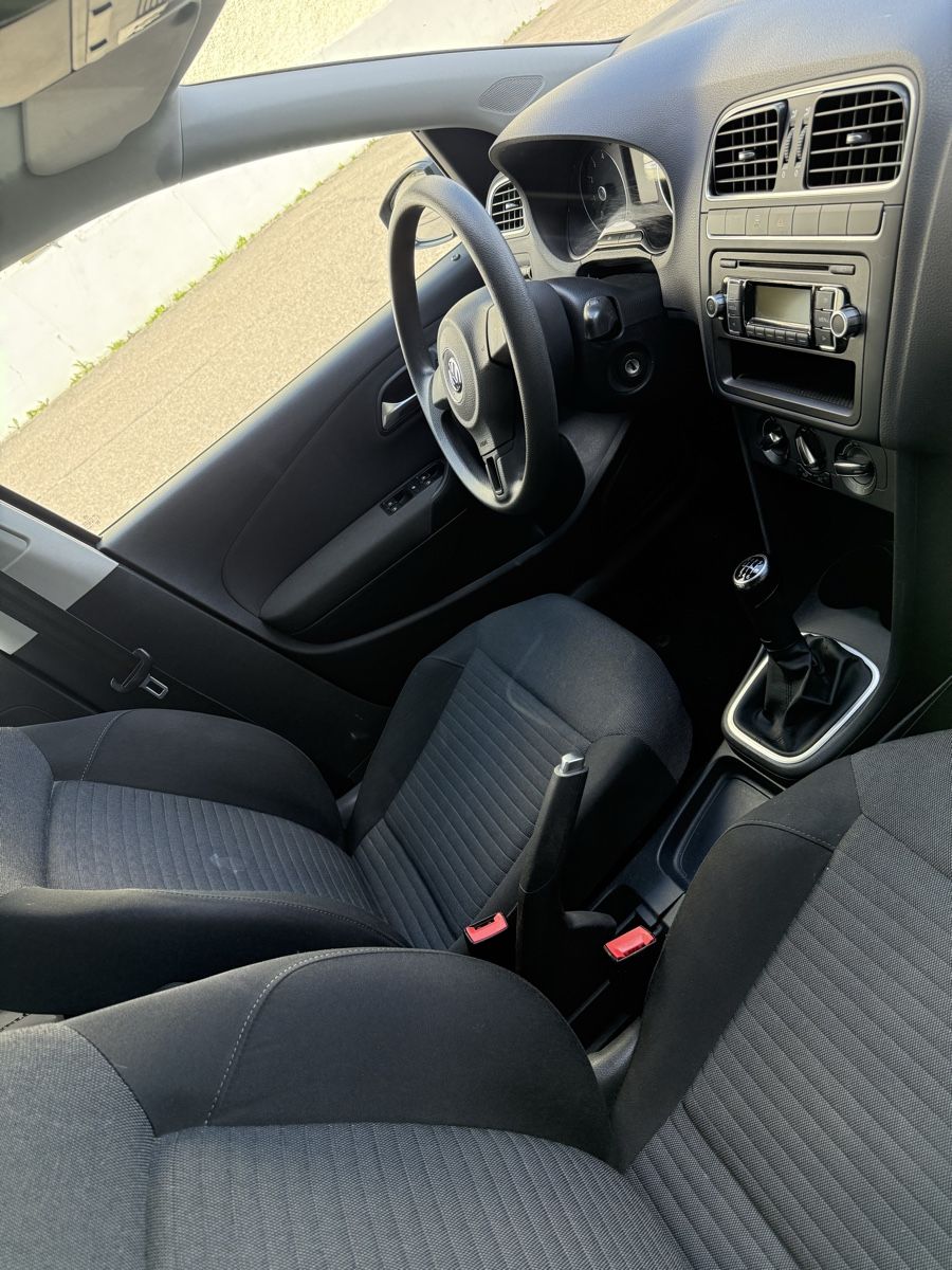 VW Automobili: Vw polo – Usato da Bennwil venduto da Ford5600t 4