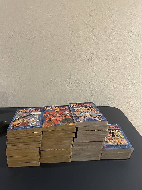 Fumetti: Manga One Piece 1-35  – Usato da Breitenbach venduto da kus_fq9h 1