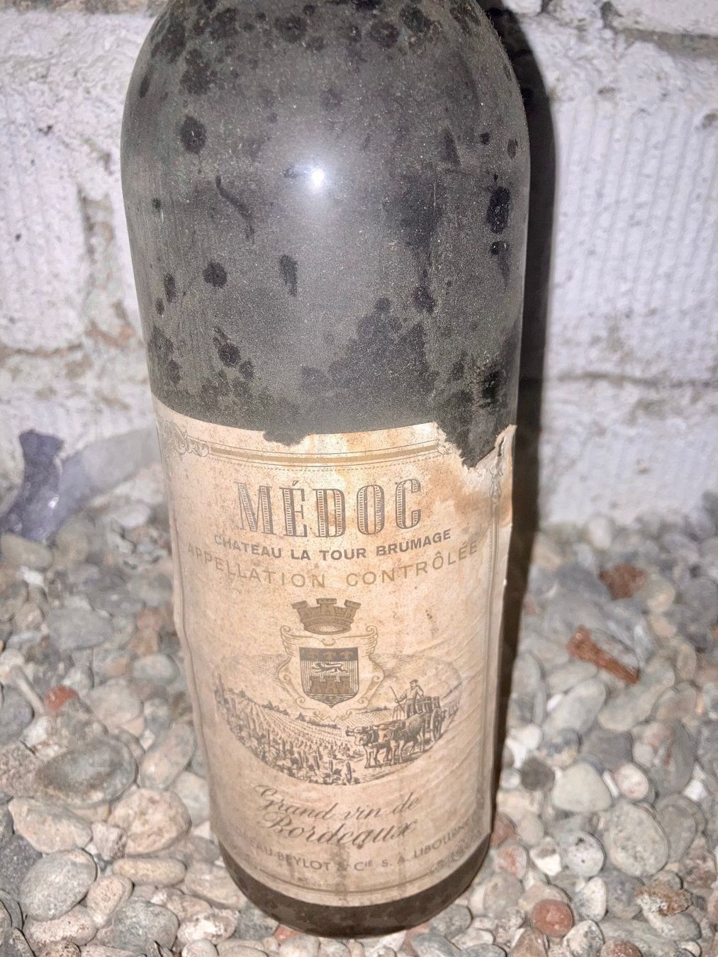 Vino: Château la Tour Brumage – Nuovo e nell'imballaggio originale da Bern venduto da Spomme 2