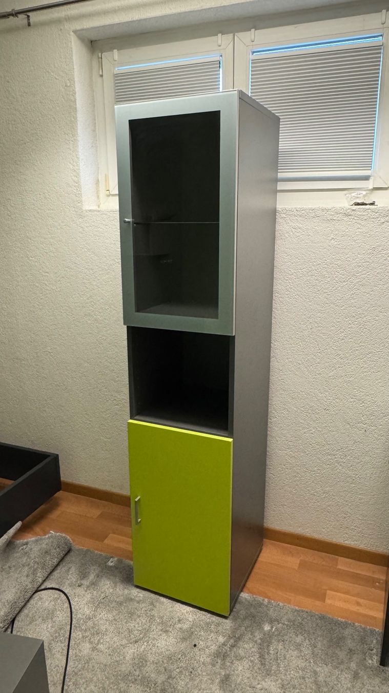 Regale: Möbel – Gebraucht aus Gossau SG von lev_bxh5 1