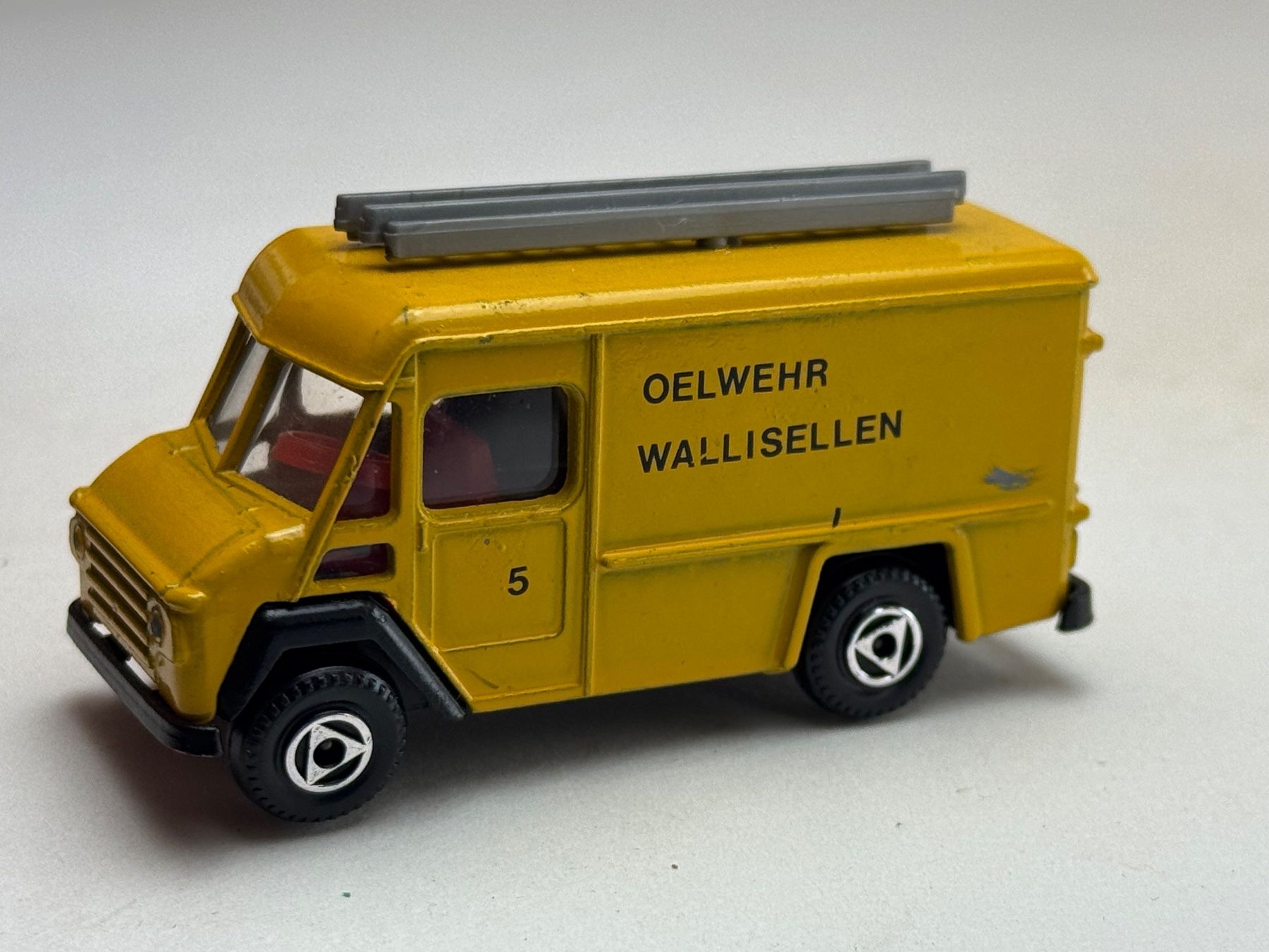 Modellini d'auto: EB- Efsi Commer 302 Oelwehr Wallisellen – Usato da Elm venduto da Wikmtz