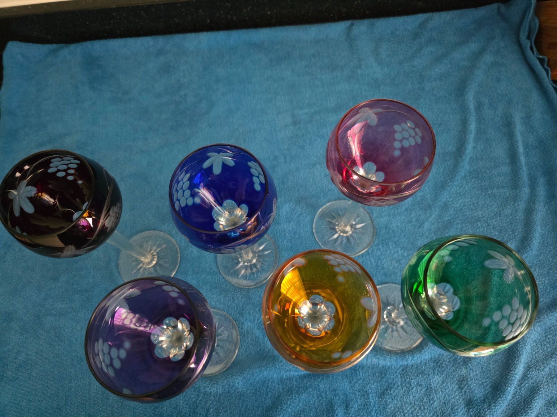 Verres: 6 farbige Weingläser – D'occasion à Villmergen par stier74 2