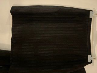 Anzüge & Kostüme: Costume Tailleur noir et blanc rayé – Gebraucht aus Sion von VouillamozV01 1