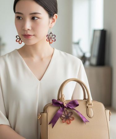 bag charms + boucle d’oreille